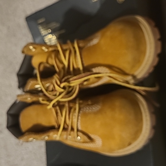 5c Wheat Timberland Boots - Picture 1 of 3